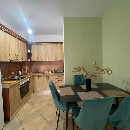 Apartment Spacious With Balcony *